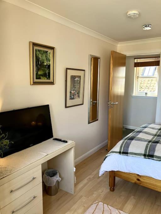 Bright Central Large Cosy Flat St Andrews Esterno foto